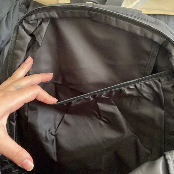 Backpack - Picture 3 of 5